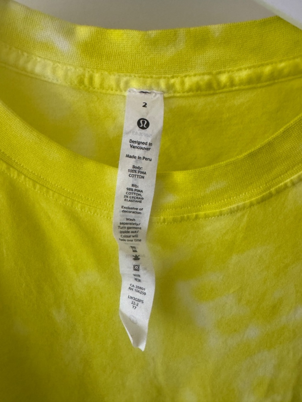 Lululemon Marmoleado Tie Dye Highlight Yellow Cropped Tee Size 2 - Picture 3 of 3